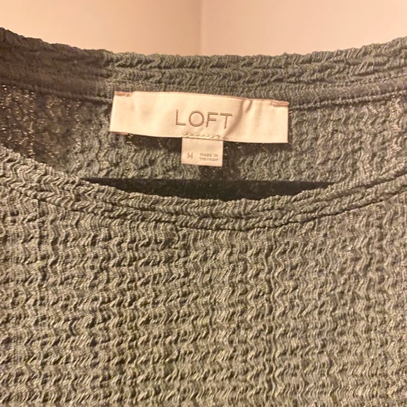 LOFT cuffed sleeve blouse like new! - Picture 4 of 4